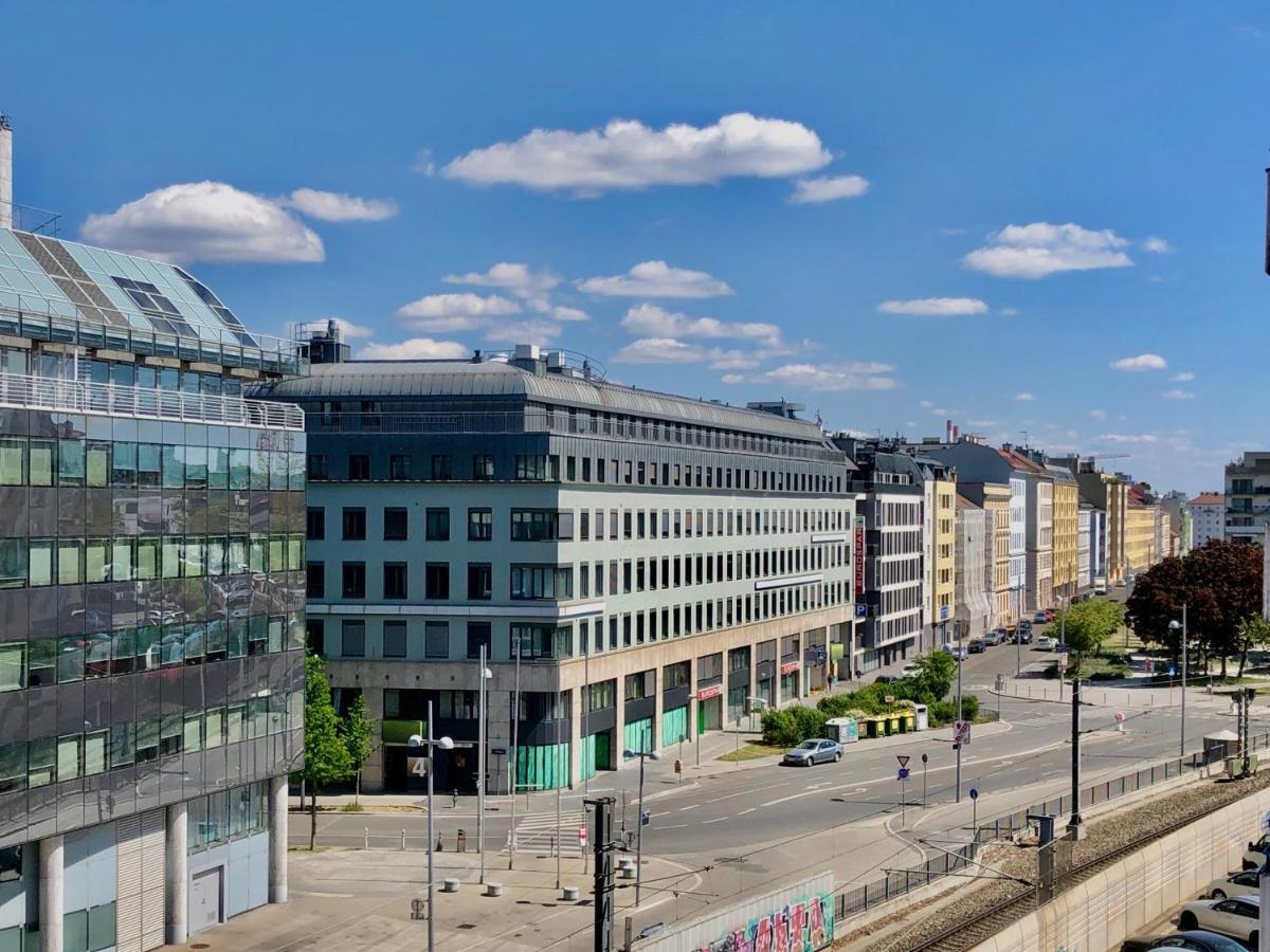 Mango * Vienna